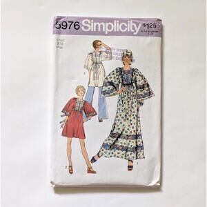 1973 Vintage Simplicity 5976 Sewing Pattern - Misses Caftan in Two Lengths
